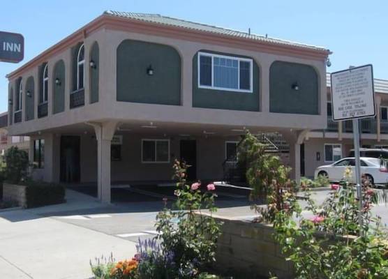 El Rancho Inn 1