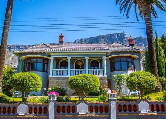 Cape Riviera Guesthouse 1