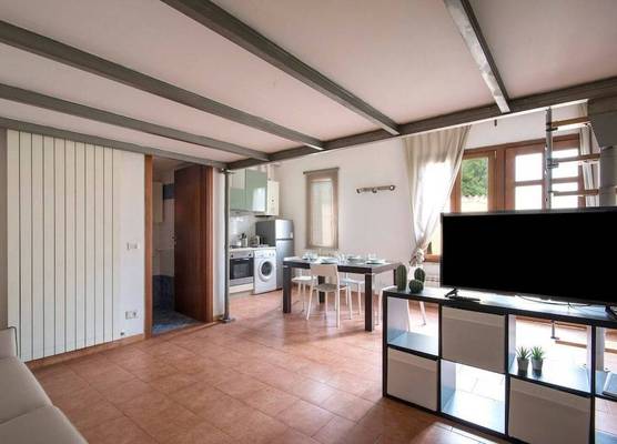 JOIVY Green Terraced House 1