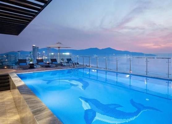 Sunny Ocean Hotel & Spa 1