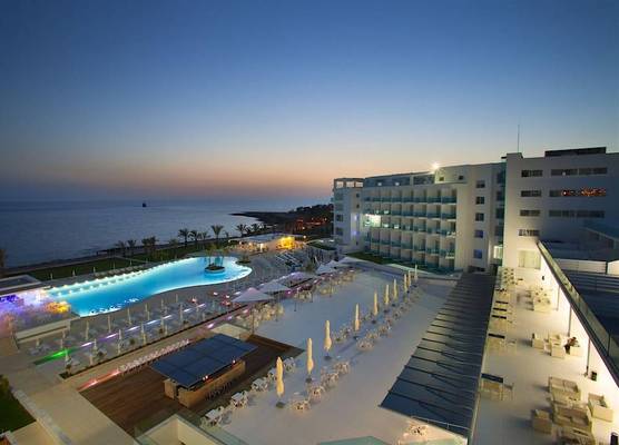 King Evelthon Beach Hotel & Resort 1