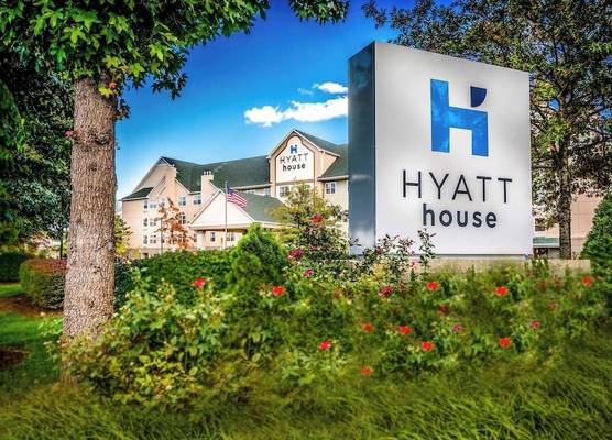 Hyatt House Herndon/Reston 1