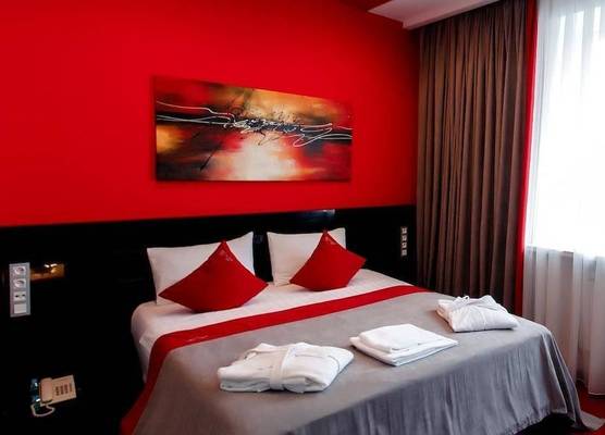 Mildom Premium Hotel 1