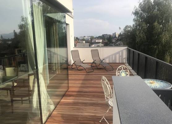 Deluxe TIVOLI Suites 1