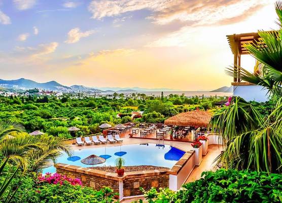 4reasons hotel + bistro | 12+ 1