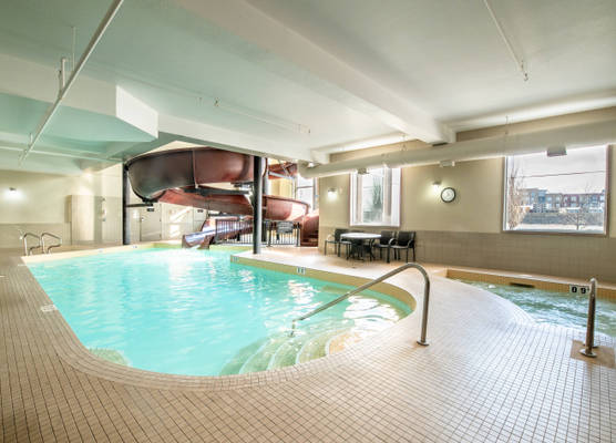 Canalta Hotel Airdrie 1