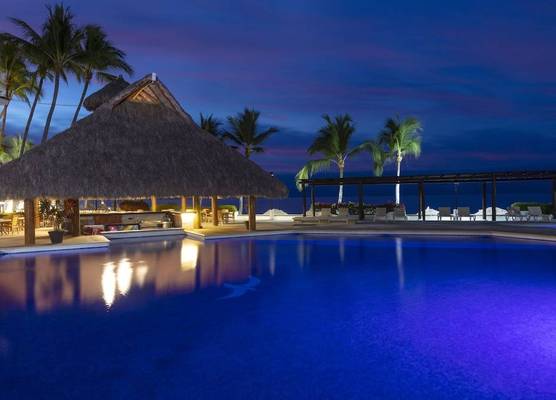 Vista Vallarta All Suites On The Beach 1
