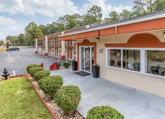 Econo Lodge Columbia Fort Jackson 1