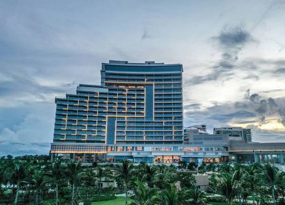 Hoiana Hotel & Suites 1