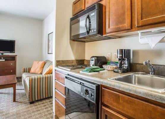 MainStay Suites St Robert - Fort Leonard Wood 1