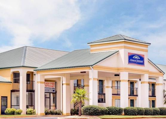 Howard Johnson by Wyndham Perry GA 1