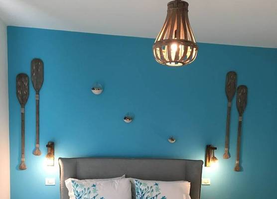 Intra Rooms 1