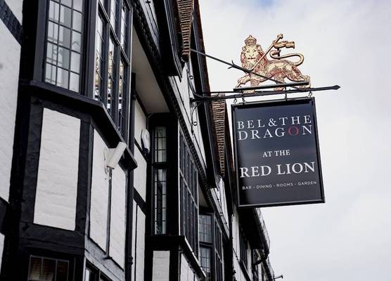 Bel and The Dragon at Red Lion Wendover 1