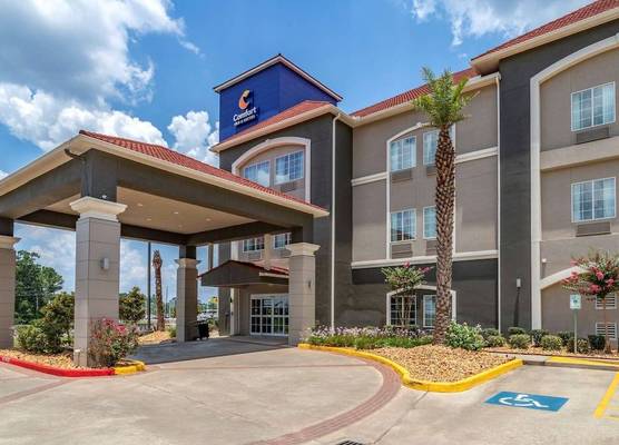 Comfort Inn & Suites Cleveland TX 1