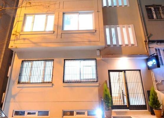 Cheya Taksim BNB Gumussuyu Istanbul City Center Comfort Residence 1