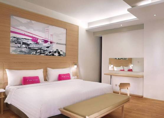 Fave Plus Hotel Palembang 1