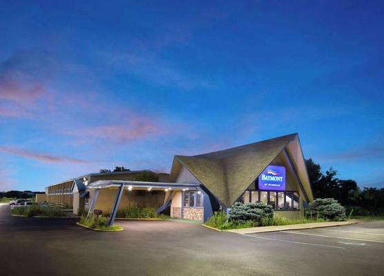 Baymont by Wyndham Bay City 1