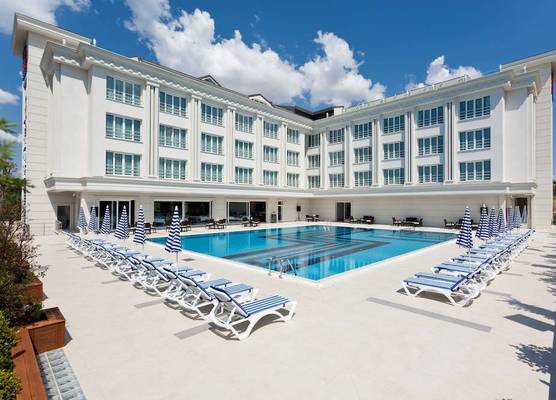 Mercia Hotels & Resorts 1