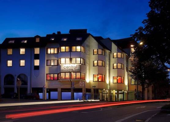 Central Hotel 1