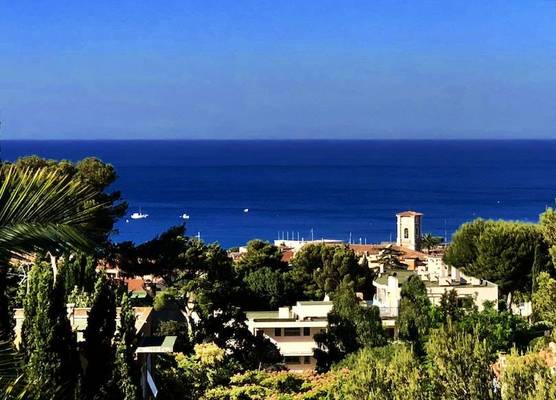 The Address Cassis 1
