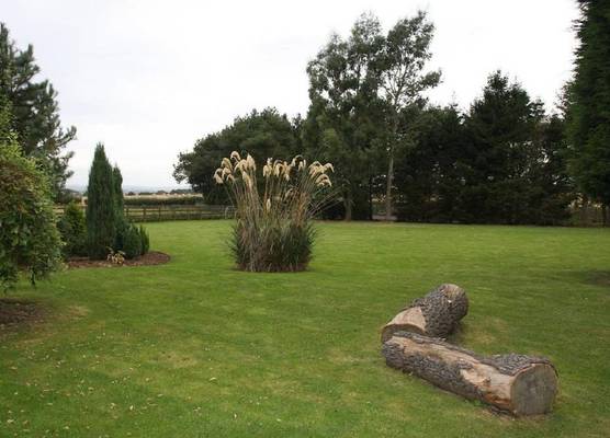Cottage Lea's Country Hotel & Restaurant 1