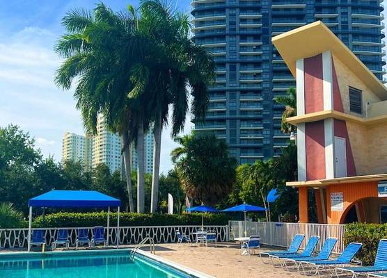 Bposhtels Hollywood Florida 1