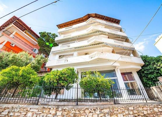 Ideal ApartHotel Saranda 1