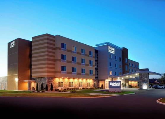 Fairfield Inn & Suites by Marriott Columbus, IN 1