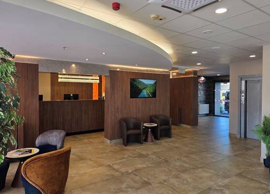 Canada Hotel Budapest 1
