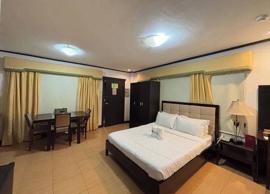 D' Leonor Hotel 1