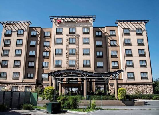 Best Western PREMIER Monterrey Aeropuerto 1
