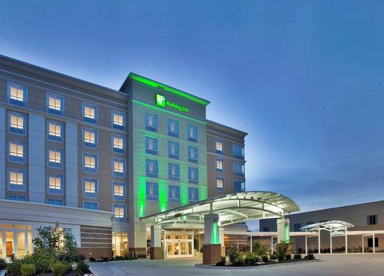 Holiday Inn KANSAS CITY AIRPORT by IHG 1