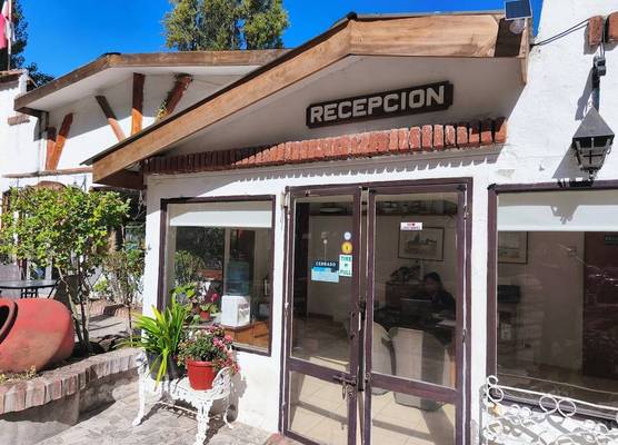 Hotel Jardín del Lago 1