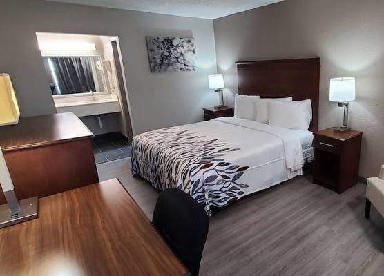 Red Roof Inn LaGrange 1