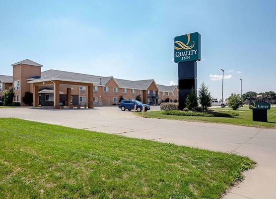Quality Inn Huron 1