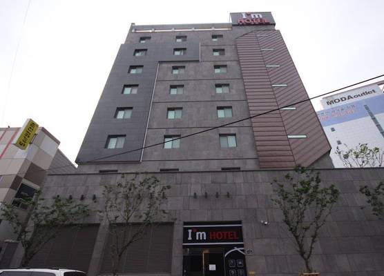 H Moment Hotel in Yangsan 1