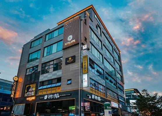Hotels One 1