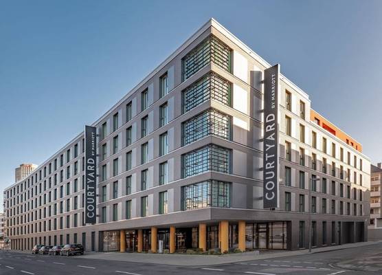 Courtyard by Marriott Cologne 1