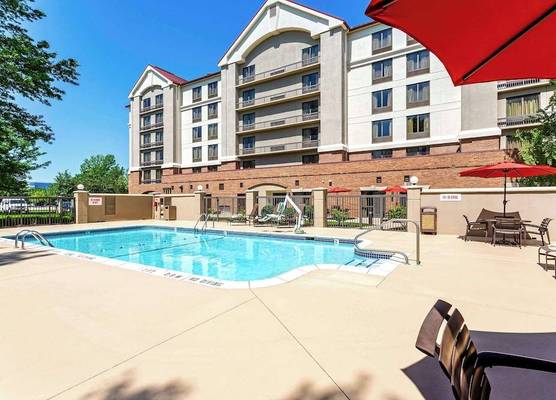 Hyatt Place Kansas City/Overland Park/Convention Center 1