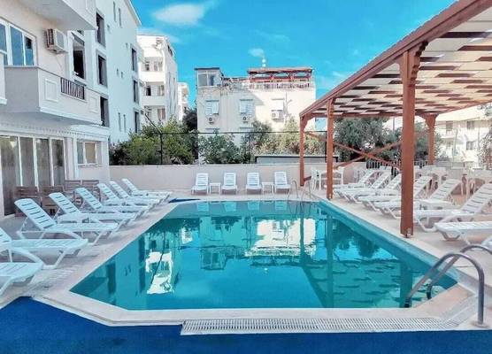Nicer Hotel 1