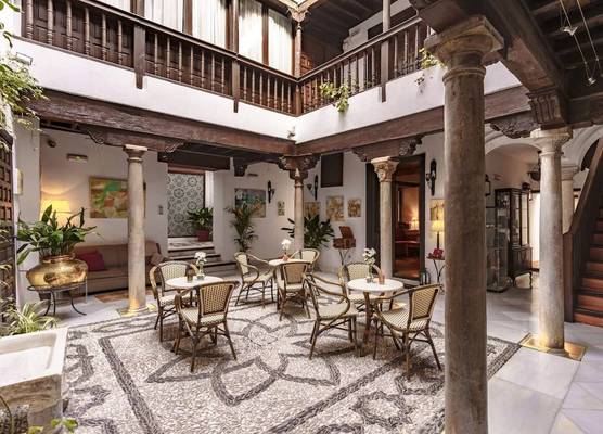 Casa del Capitel Nazarí 1