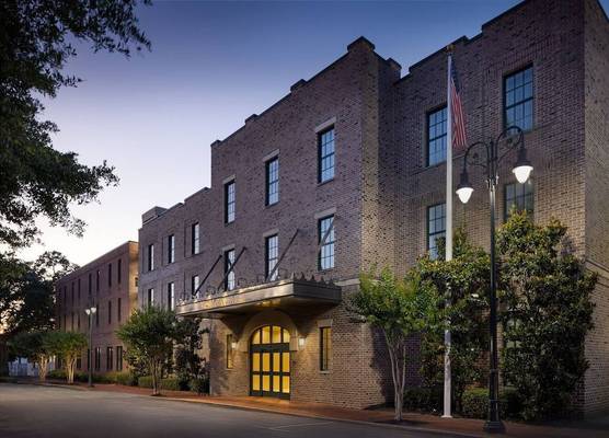 Residence Inn Savannah Downtown Historic District 1