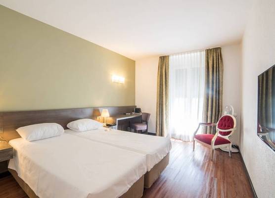 Hotel Montana 1