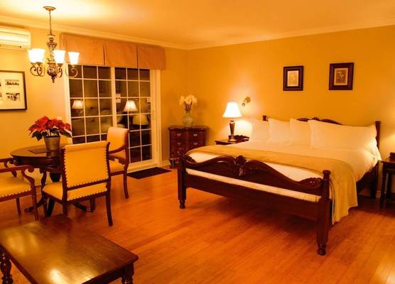 St-Sauveur Lovely Studio 1