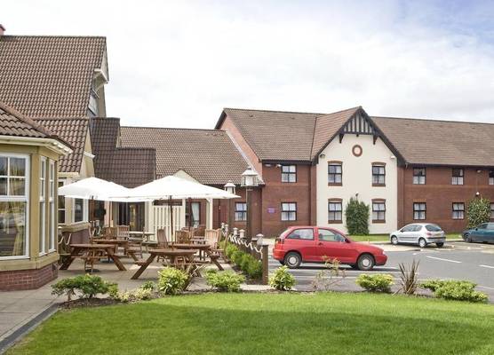Premier Inn Glasgow - Cambuslang/M74 J2A 1