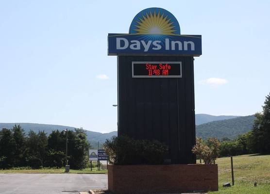 Days Inn by Wyndham Luray Shenandoah 1