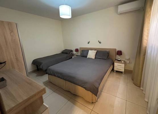 Spinola Bay - St Julians near beach Prime location 1