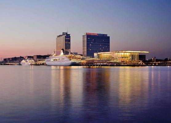 Movenpick Hotel Amsterdam City Centre 1