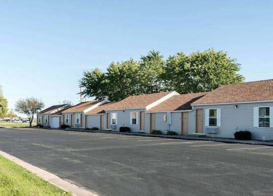 Rodeway Inn & Suites Austin I-90 1