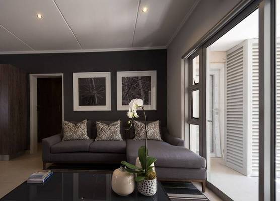 Insignia Lifestyle 1